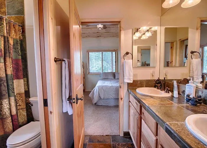 Holiday home Oh Deer! Cozy W Fireplace Near Skiing, Lake, & Casino! *