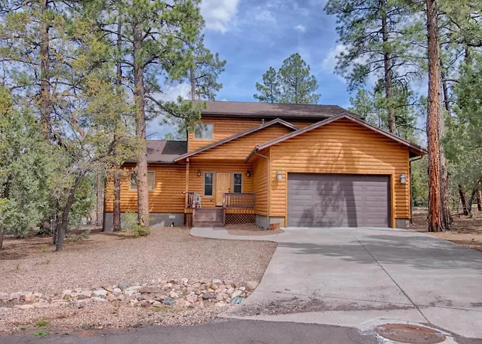 Oh Deer! Cozy W Fireplace Near Skiing, Lake, & Casino! Holiday home