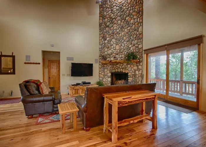 Oh Deer! Cozy W Fireplace Near Skiing, Lake, & Casino! Holiday home Pinetop-Lakeside